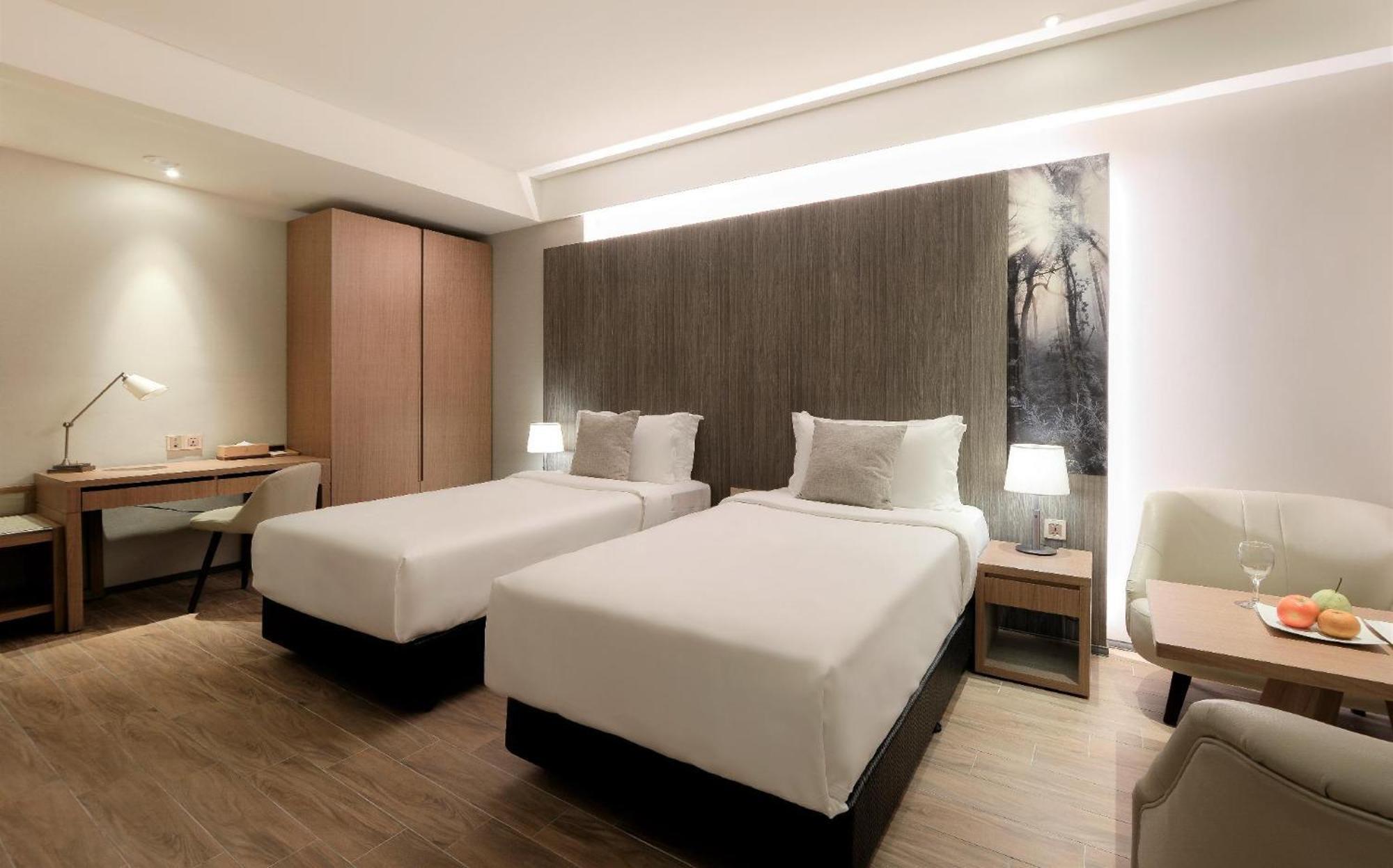 Cuncyue Hot Spring Resort 뤄동 객실 사진 Deluxe Room