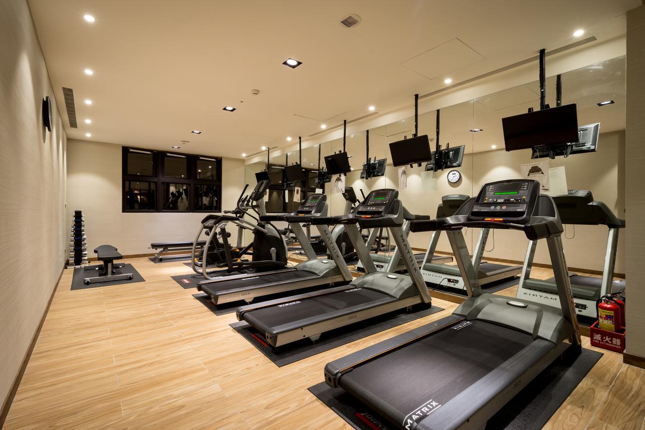 Cuncyue Hot Spring Resort 뤄동 외부 사진 A gym in a hotel